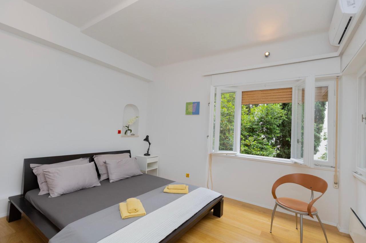 Appartement Comfy With A Dreamy Terrace Near The Old *